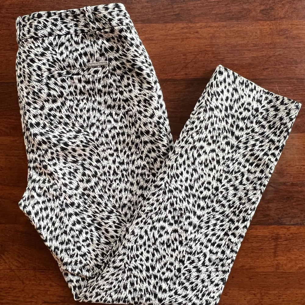 Michael Kors Women’s Petite Straight Leg Ankle White/Black Print Pants Sz 10